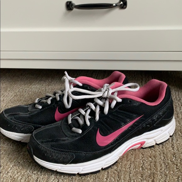 Nike Dart 8 Running Sneakers - Picture 2 of 5